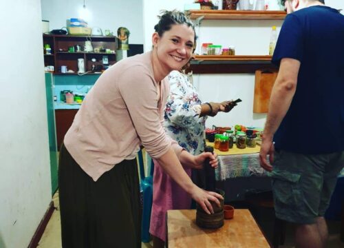 Sri Lankan Curry Cooking with a Local Family (Family Friendly)